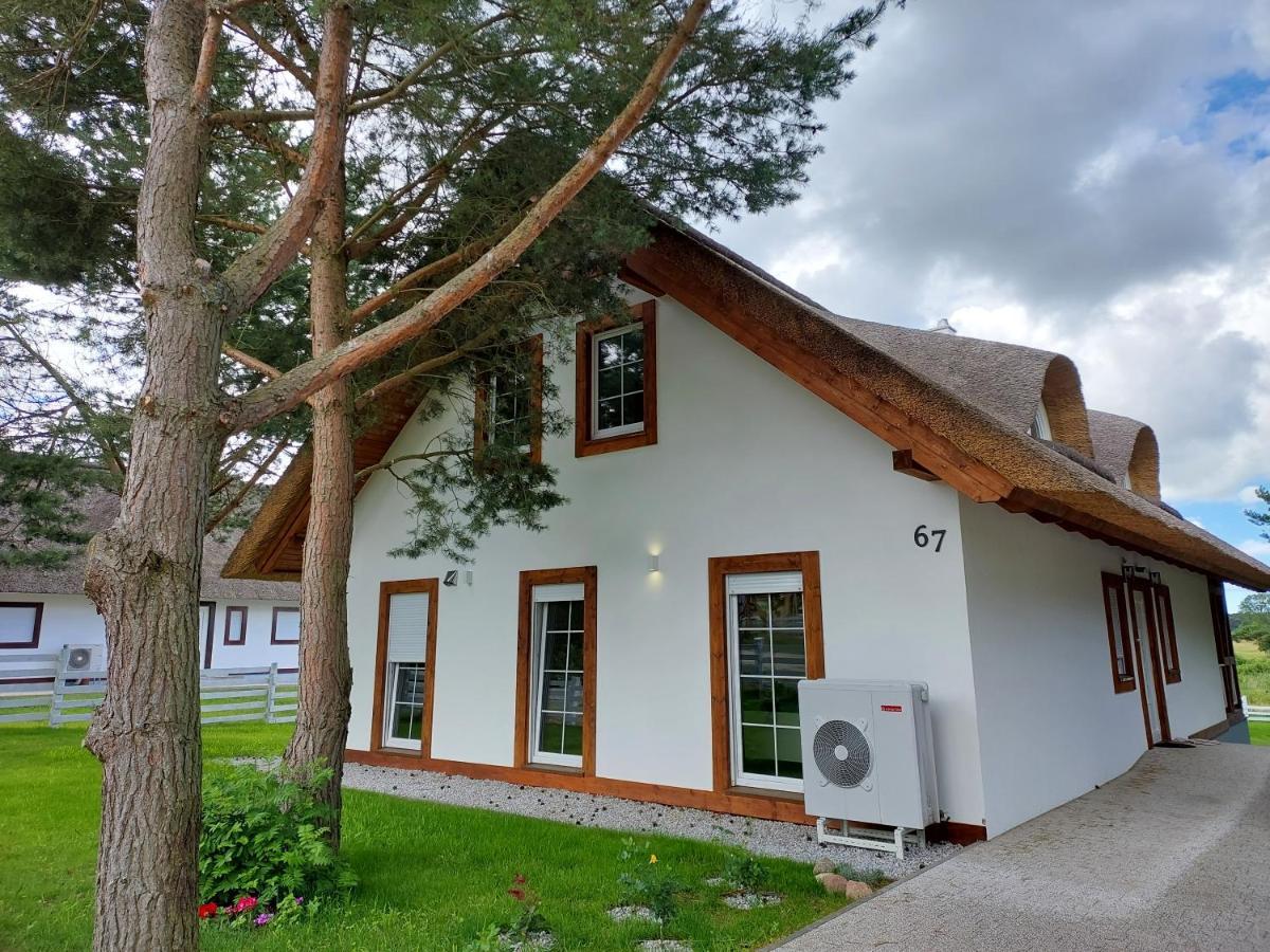 Villa Greyówka dom kryty strzechą w Gardna Park Czysta Exterior foto
